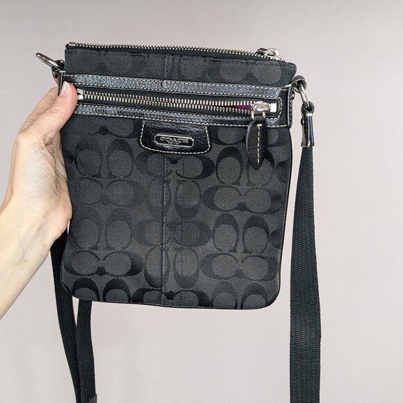 Coach Signature Crossbody Purse Bag Black - Picture 1 of 4
